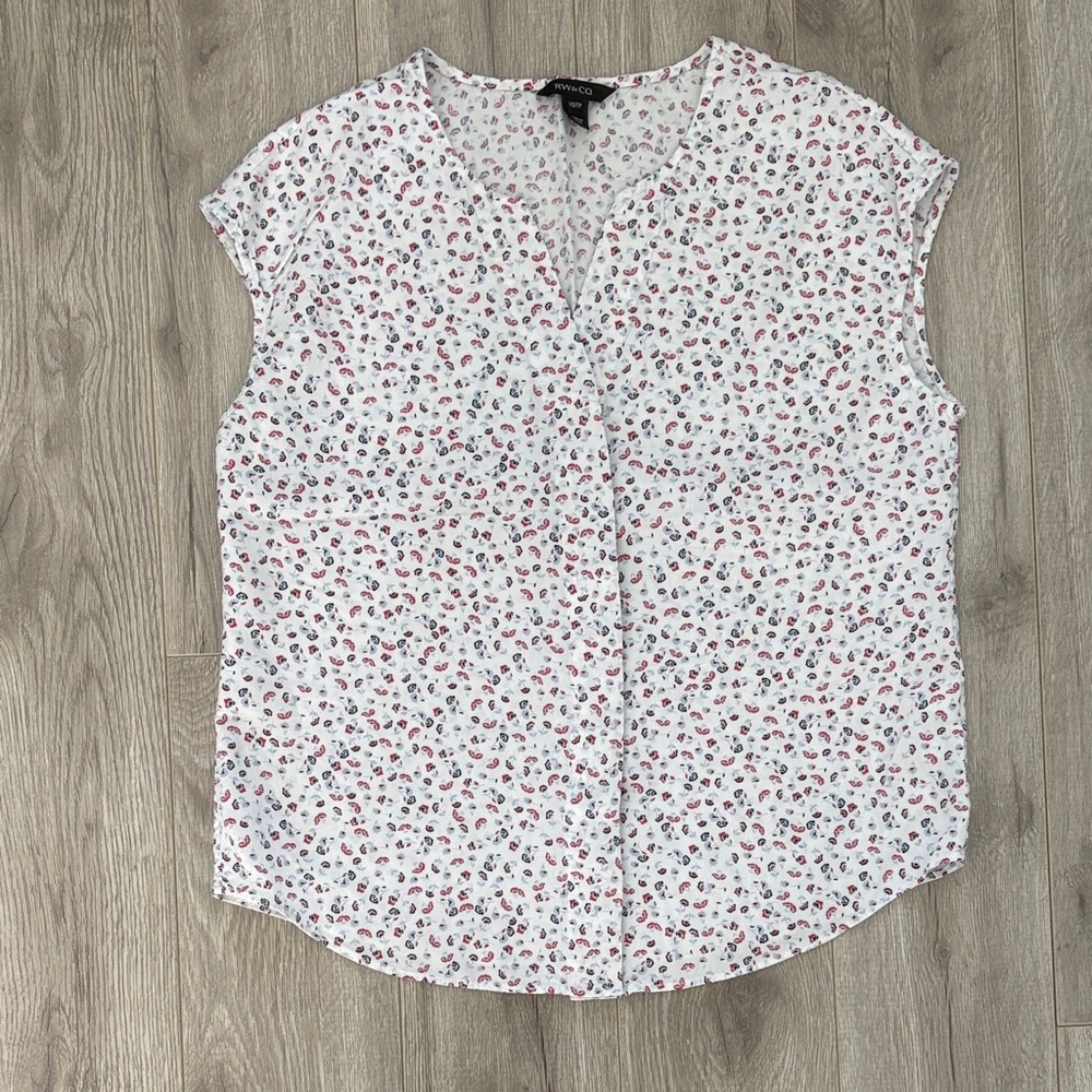 RW&CO. White and Pink Floral Blouse